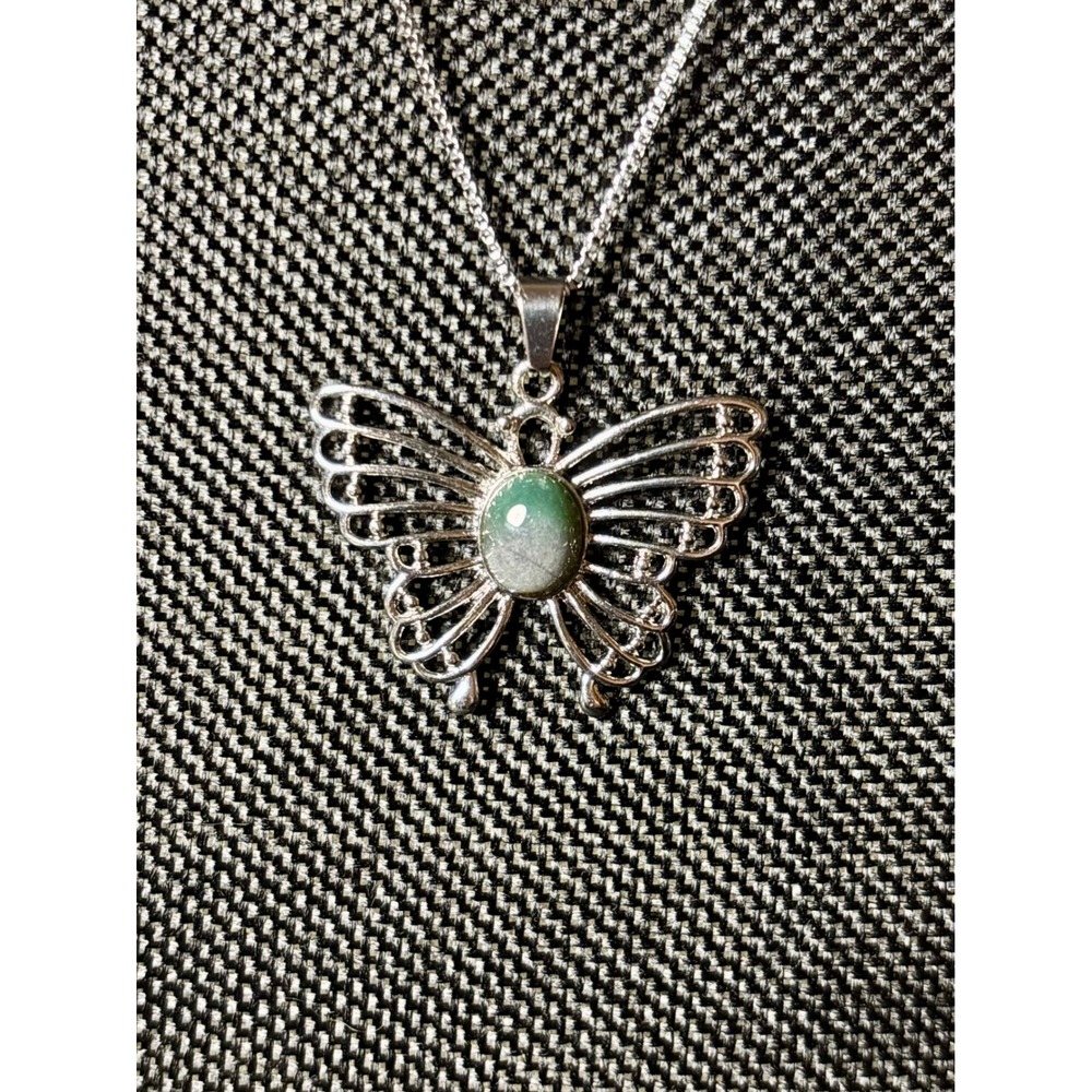 Stainless Steel Green Stone Butterfly Pendant Necklace Silver Tone Box Chain